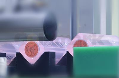 口紅端面智能貼標(biāo)機(jī)