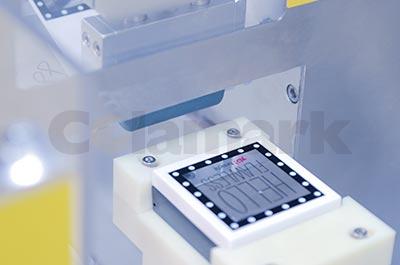 半自動高精度平面貼標機,智能貼標機