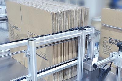 立式紙箱智能貼標機