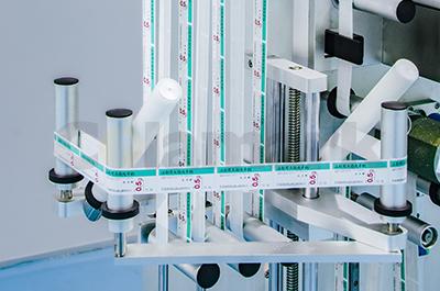 標(biāo)簽卷自動(dòng)拼接裝置