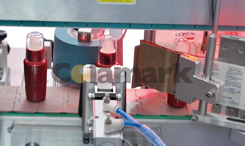 達(dá)爾嘉小錐形瓶雙側(cè)面貼標(biāo)機(jī)+圓瓶定位貼標(biāo)機(jī)