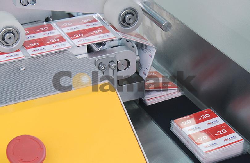 達(dá)爾嘉Cardspak卡片包裝機(jī)的工作原理